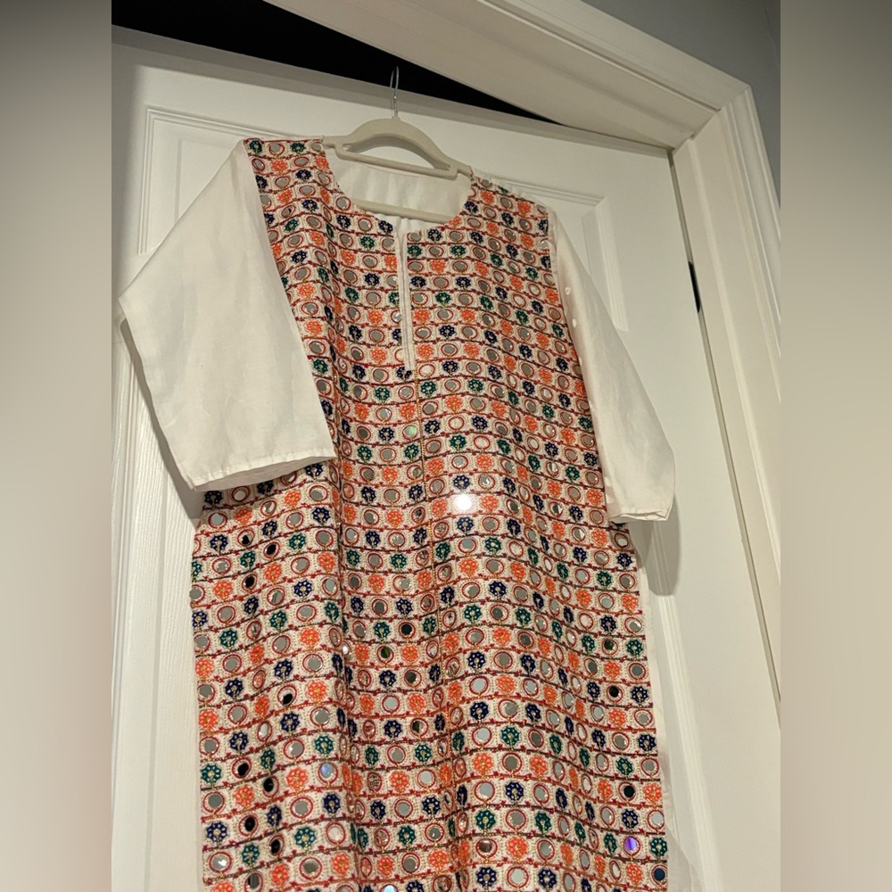 Pakistani Kurti View 2